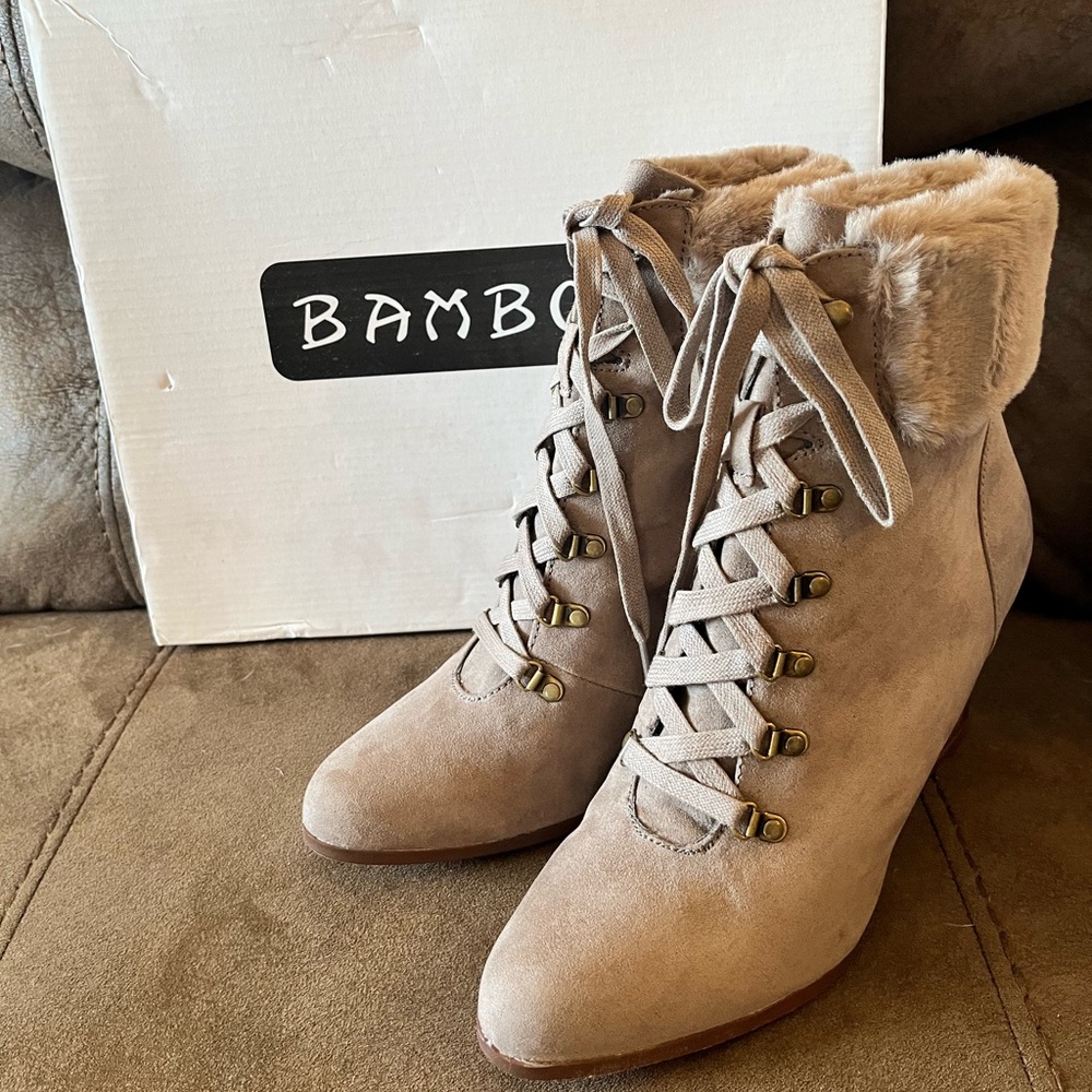 NIB Bamboo boots, style no. Wishful 12. Sz 9
